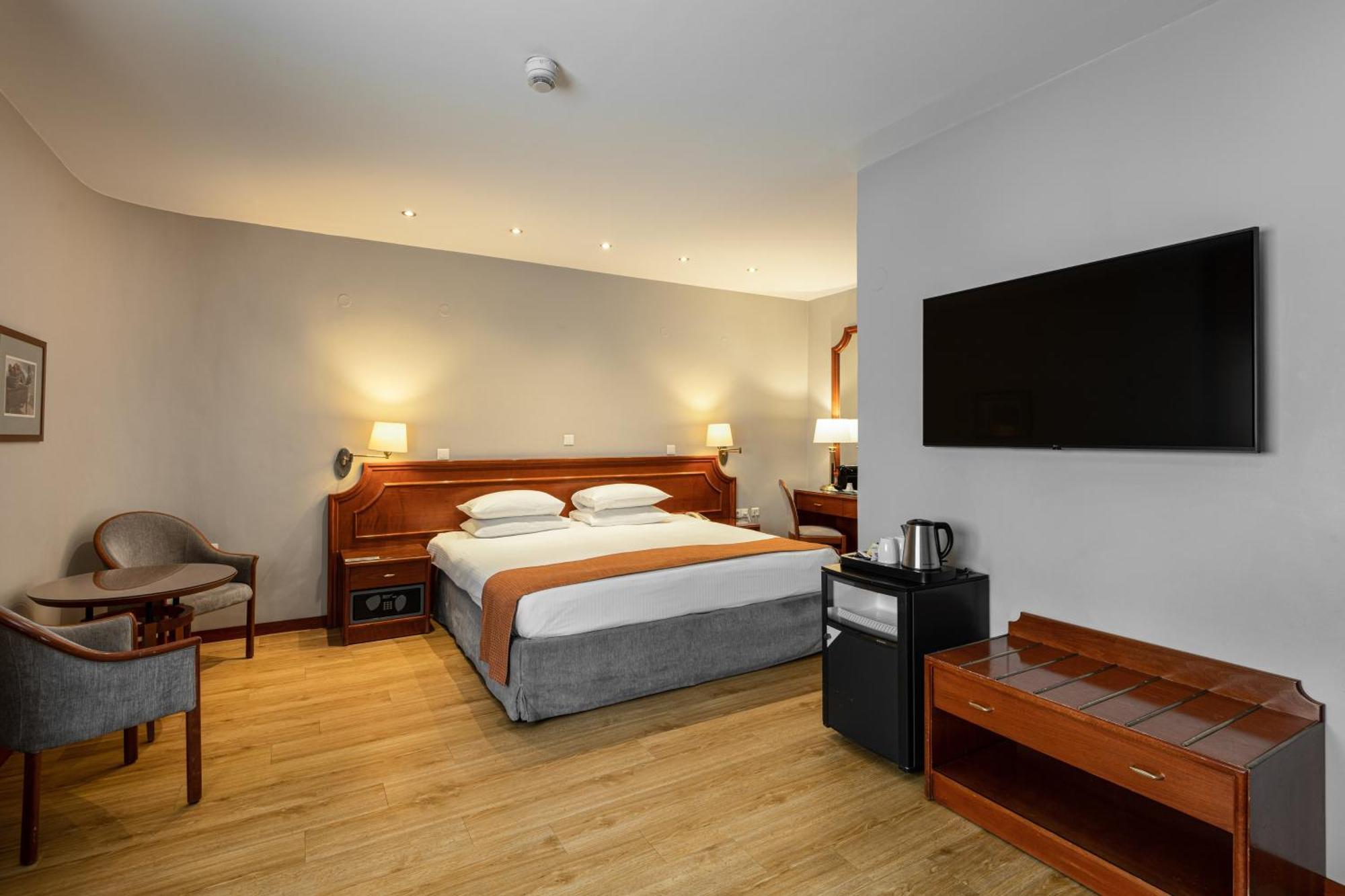 Holiday Inn Thessaloniki By Ihg Экстерьер фото